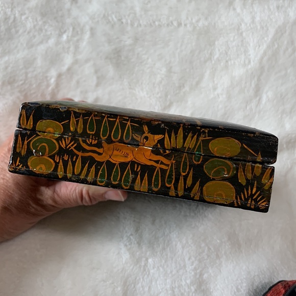 Vintage box lacquered deers - Picture 9 of 17